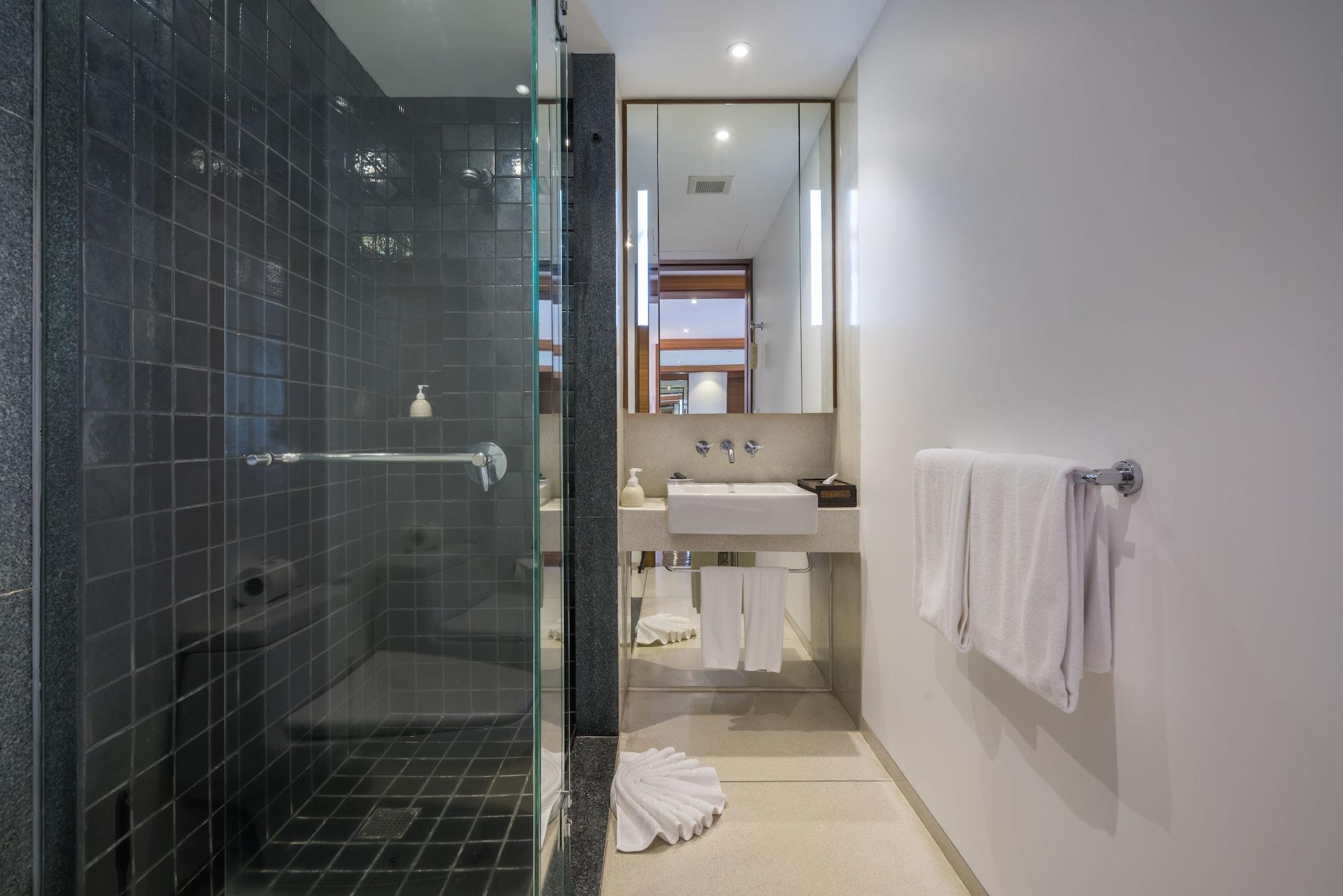 The Chava Resort Сурин-Бич Экстерьер фото